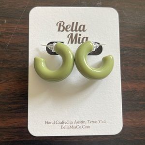 Olive green Bella Mia Co Huggies